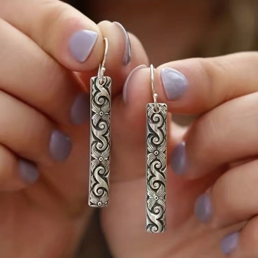 🔅🆕🔅 Boho Textured Bar Pendant Drop Earrings✨ - Picture 2 of 8